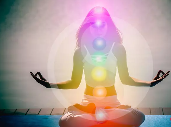 Lunch Hour: How To Catch Cosmic Energy For the Life Synergy