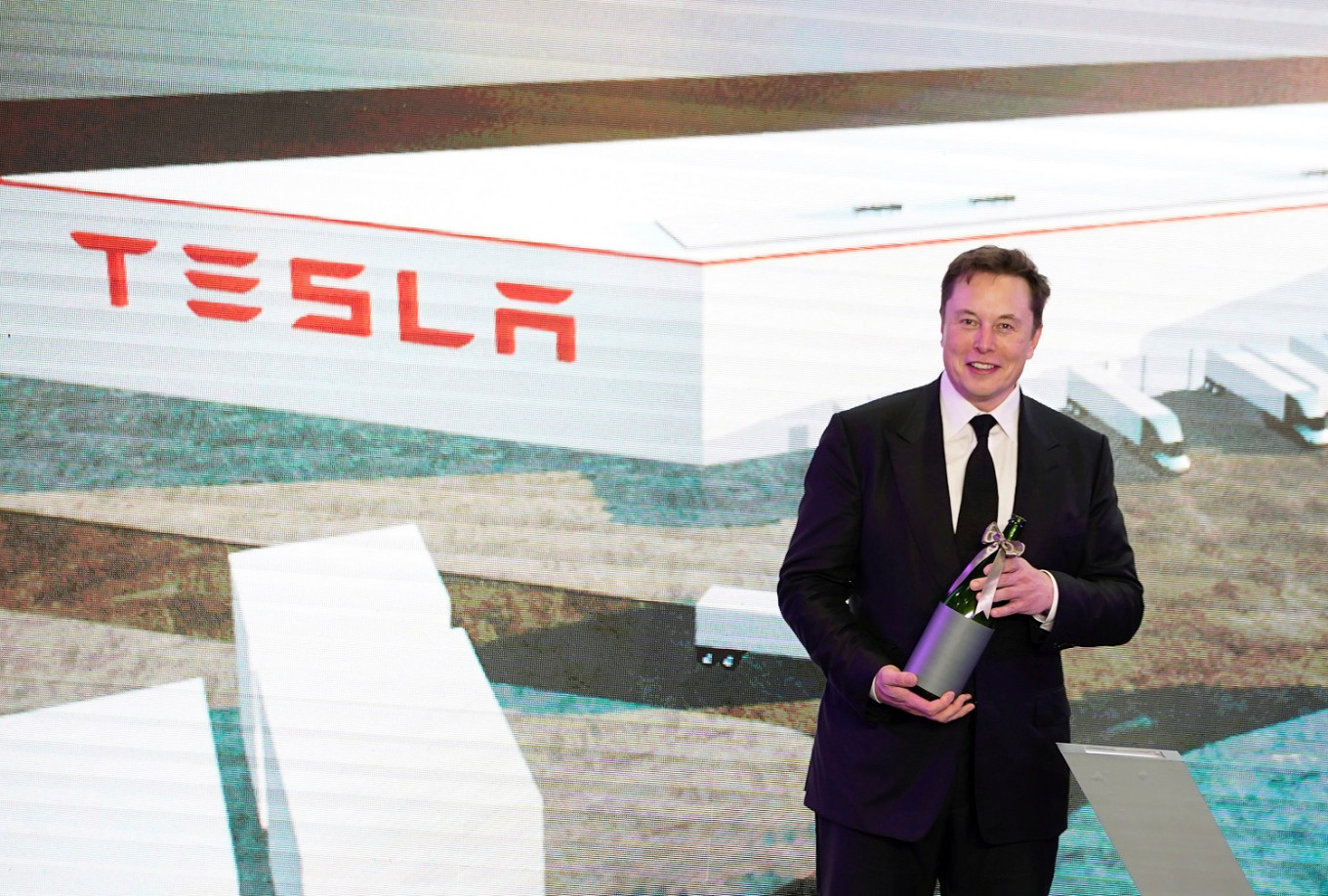 Elon Musk Pledge To Keep Tesla Stocks For Next Two Years