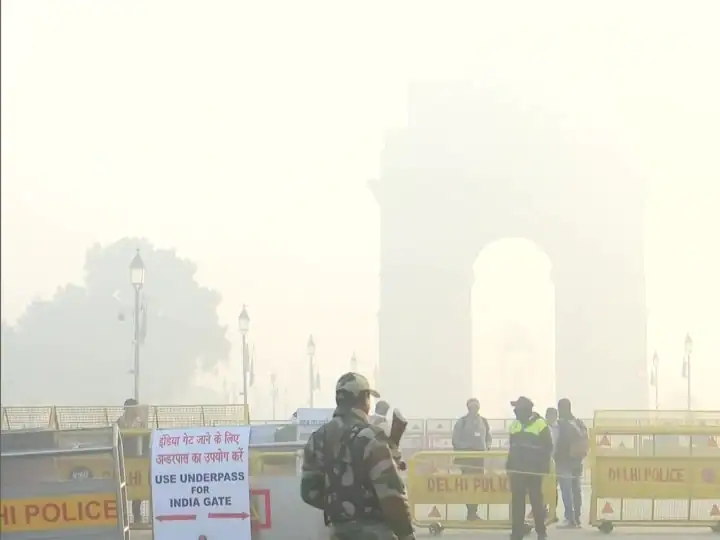 Delhi: The National Capital Under Thick Fog