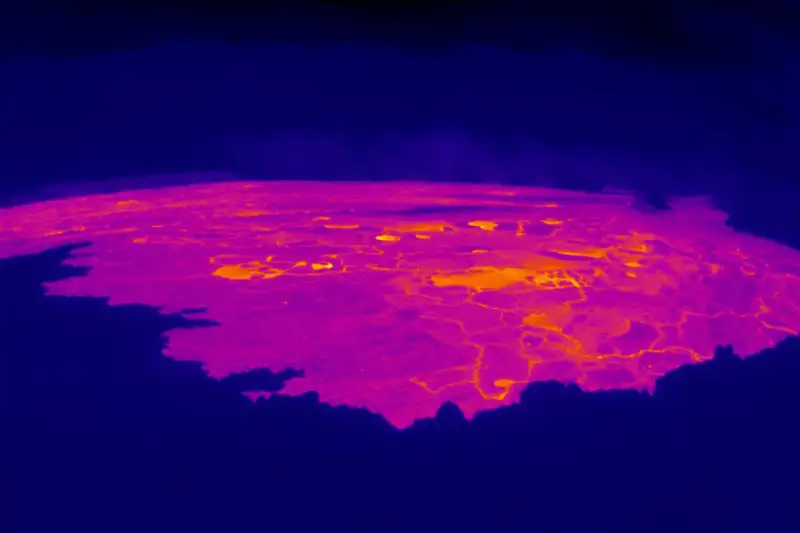 The world Largest Active Volcano Is Erupting