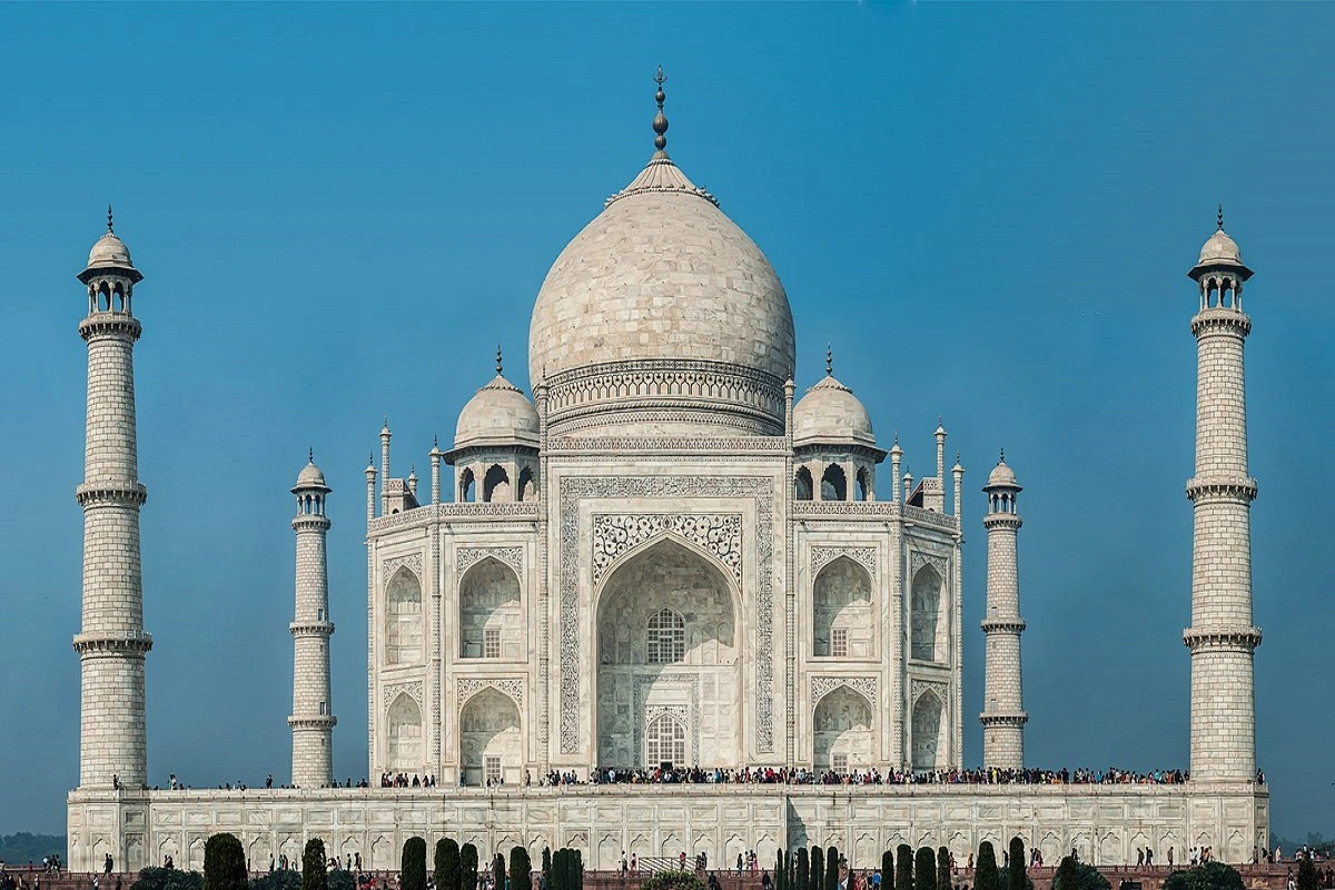Taj Mahal Paid The Price Of its Beauty !