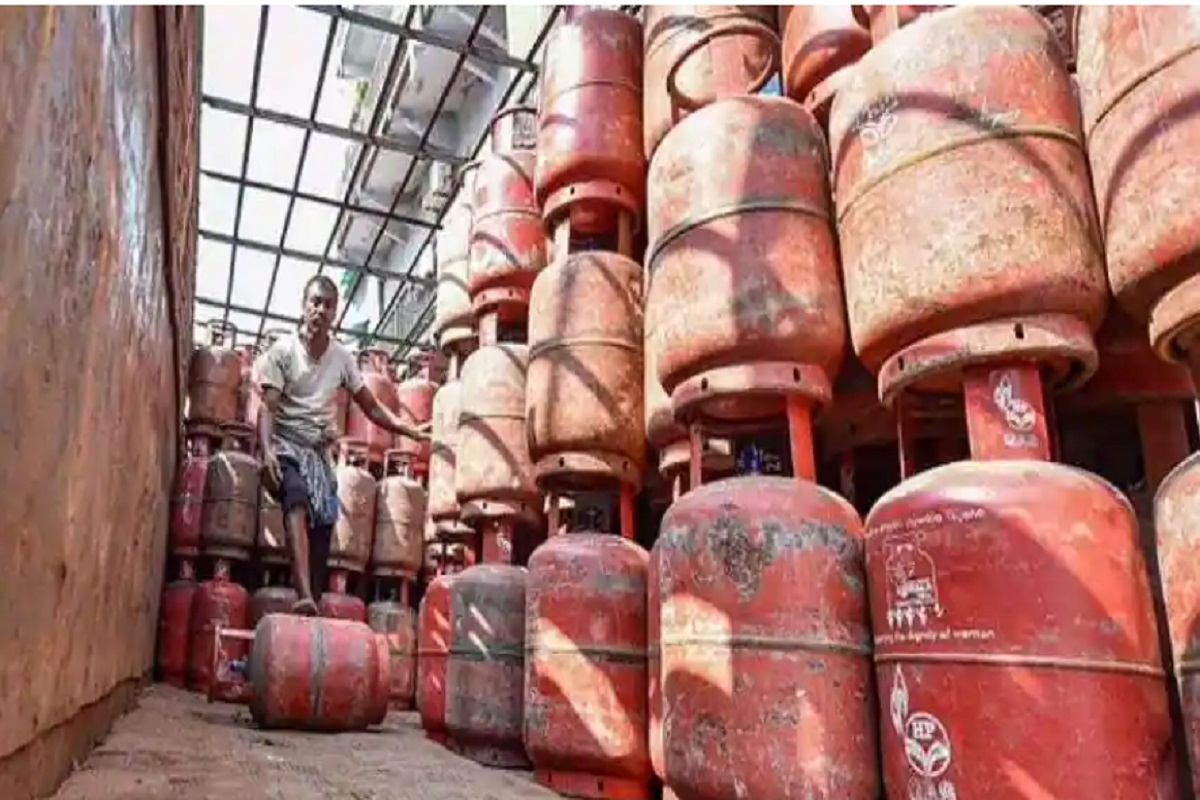 LPG Price Hike: OMCs Increase The Price Of LPG Cylinder Ahead The Start Of 2023