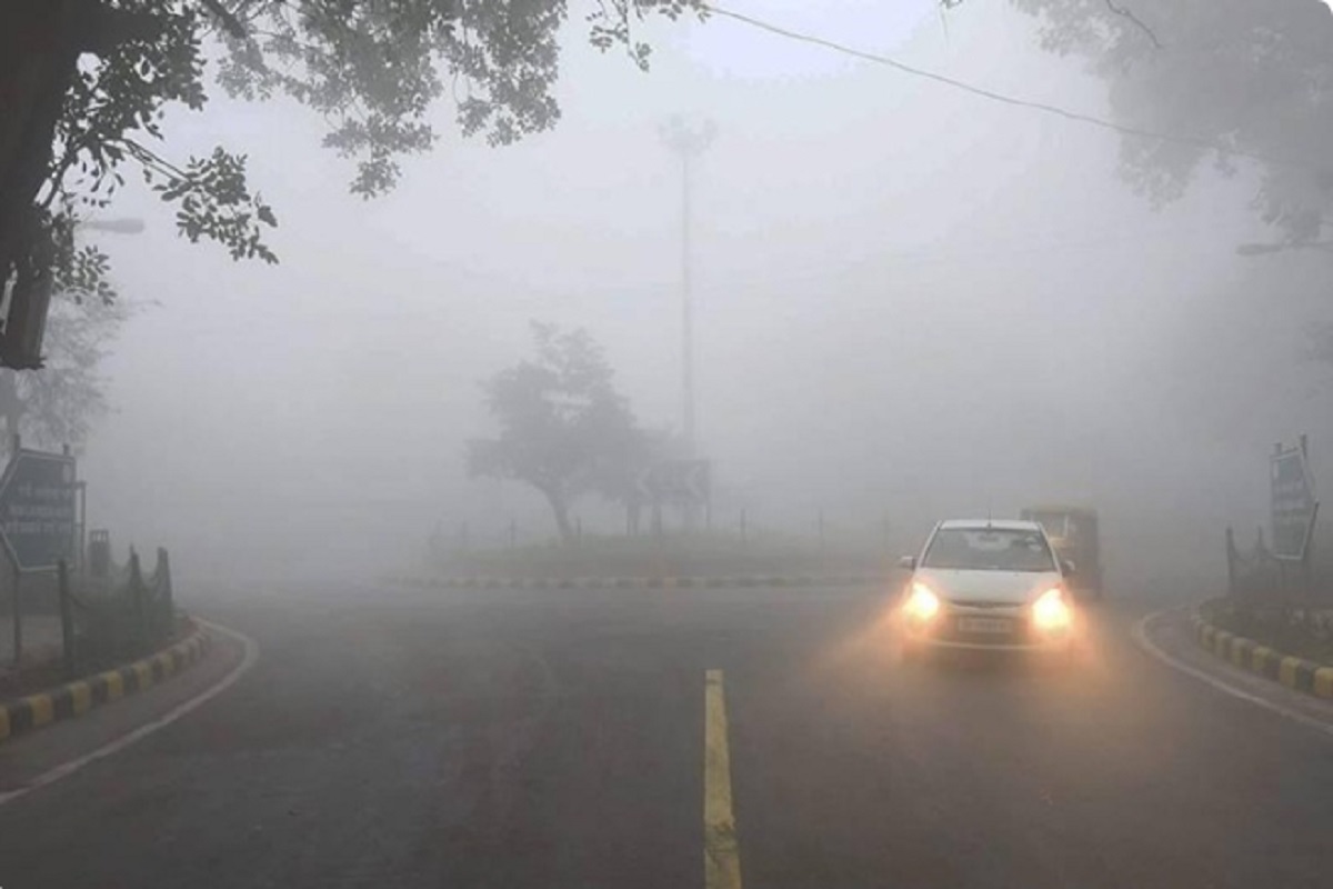 Cold: Delhi Schools Extend Winter Breaks; IMD Issues “Red Alert”
