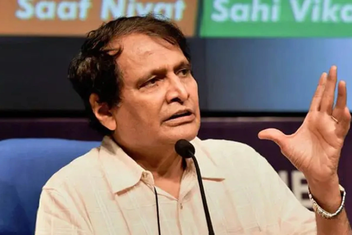 Ex-Aviation Minister Prabhu: Airlines Should Look At Common Services Facility For Planes To Cut Costs