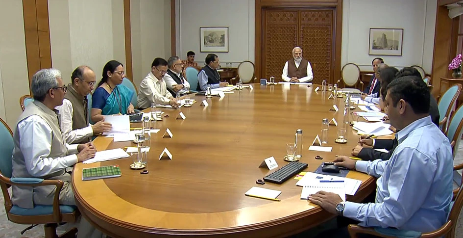 PM Modi Holds High-Level Review Meeting On Covid, Influenza Situation, Stresses On Covid-Appropriate Behavior