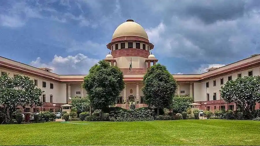 Centre, Supreme Court