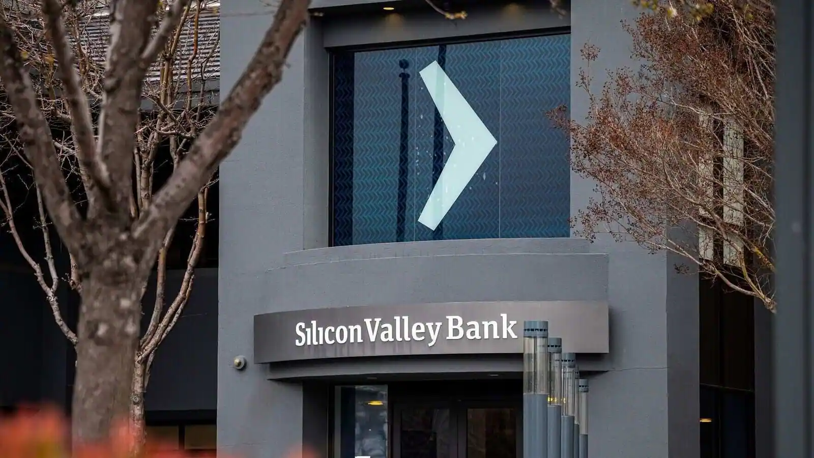 Silicon Valley Bank Advises Clients To Remain Calm