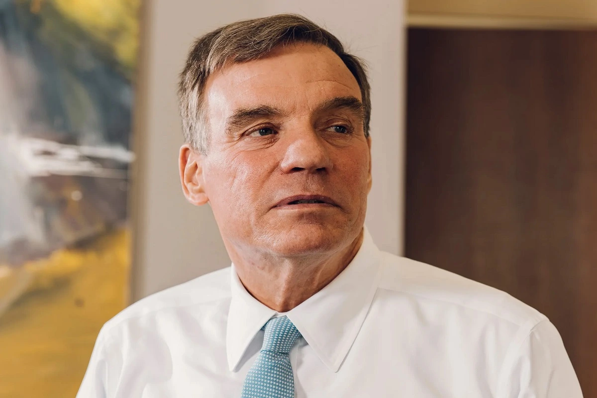 “India, A Country Of Great Power & Moral Values, Has To Choose Side In Ukrainian War,” Sen Warner