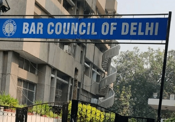 Bar Council of Delhi Challenges Financial Assistance To The Chief Minister’s Advocates Welfare Scheme