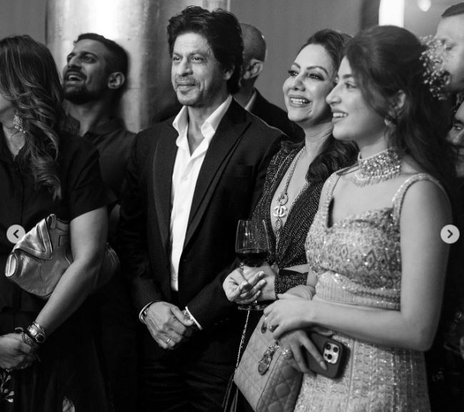 Monochrome Picture Of “Shah Rukh Khan” Goes Viral, See Who All Attended Alanna Panday’s Reception