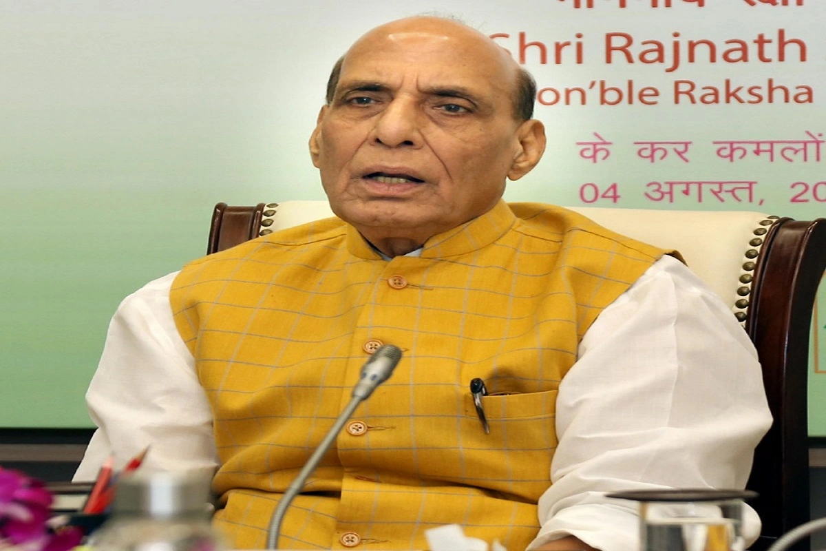 Rajnath Asks Army To Maintain Strong Vigil Along LAC As Situation Remains ‘Tense’