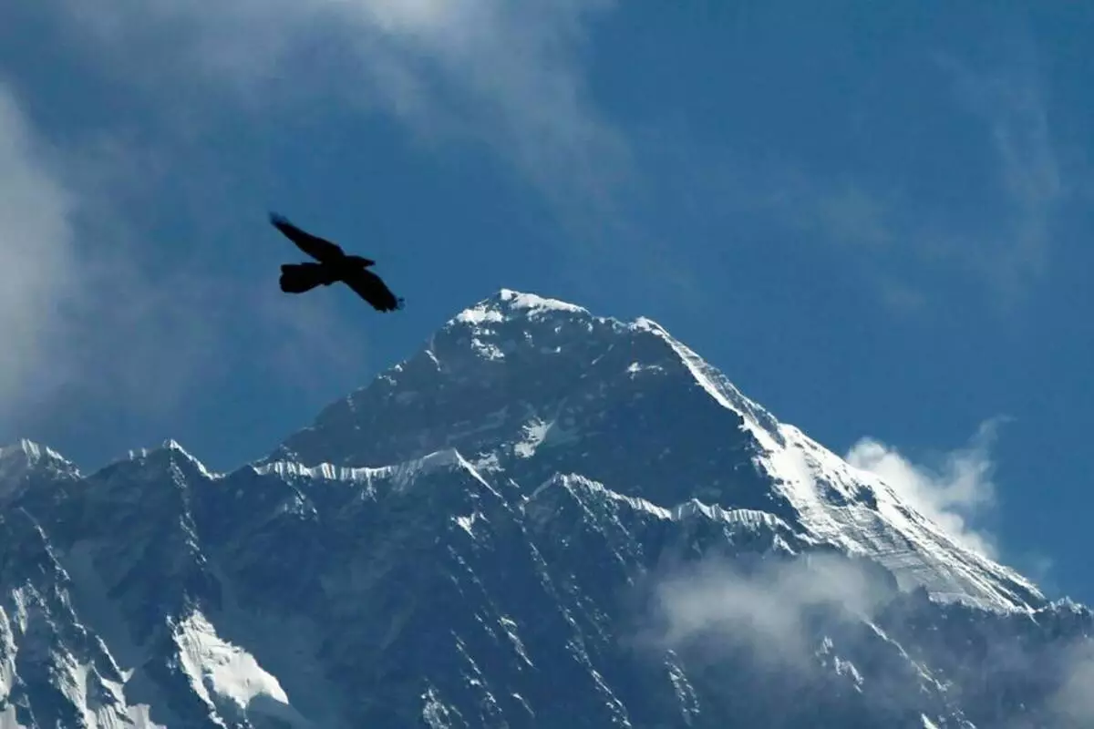 Nepalese Sherpa Becomes World’s Second Person To Scale Mount Everest 26 Times