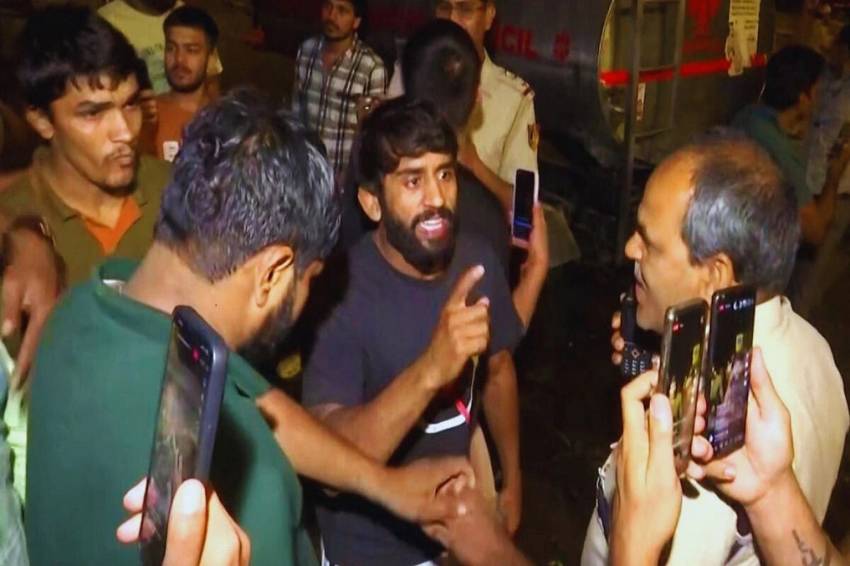 ‘Fight’ Between Wrestlers Protesting at Delhi’s Jantar Mantar, Policemen