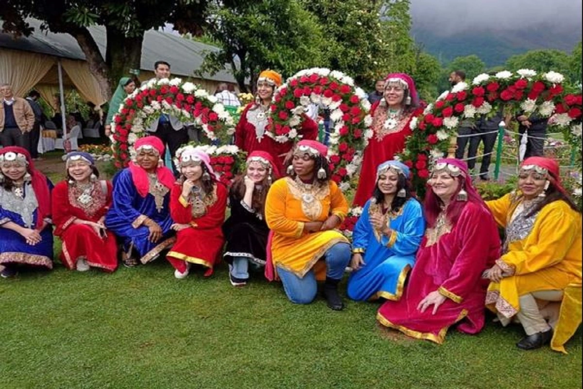 G20 Delegates Embrace Srinagar’s Cultural Gems – Mughal Gardens And Revitalised Polo View Market