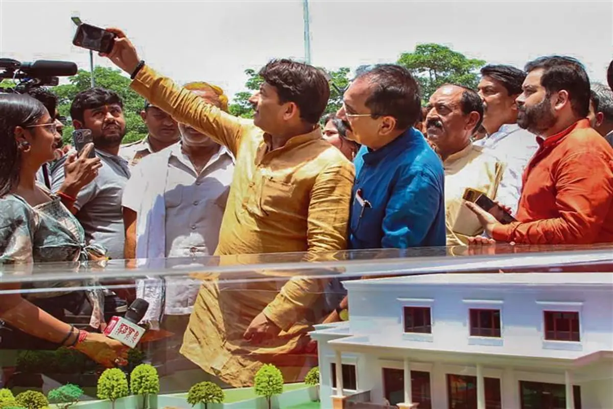 BJP Launches “Selfie With Palace Of Corruption” Campaign To Target Delhi CM Kejriwal