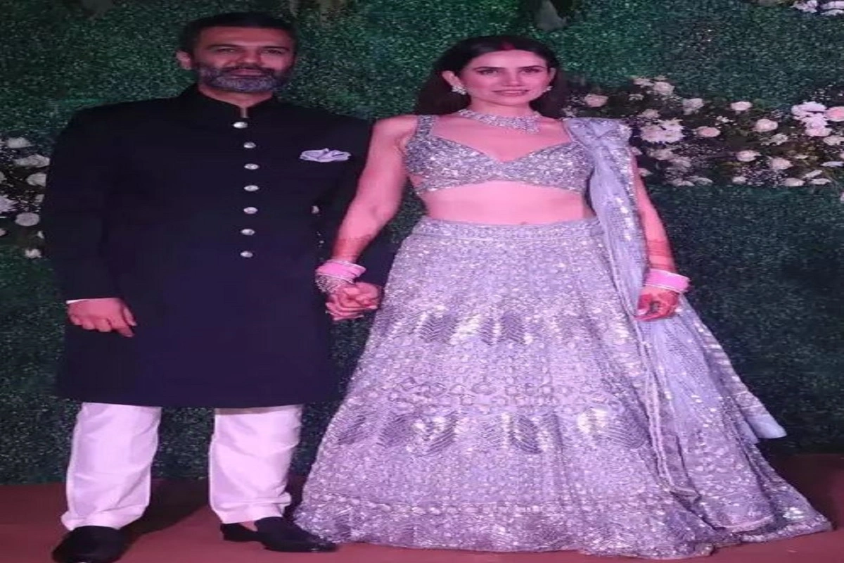 Sonnalli Seygall-Ashesh Sajnani wedding reception