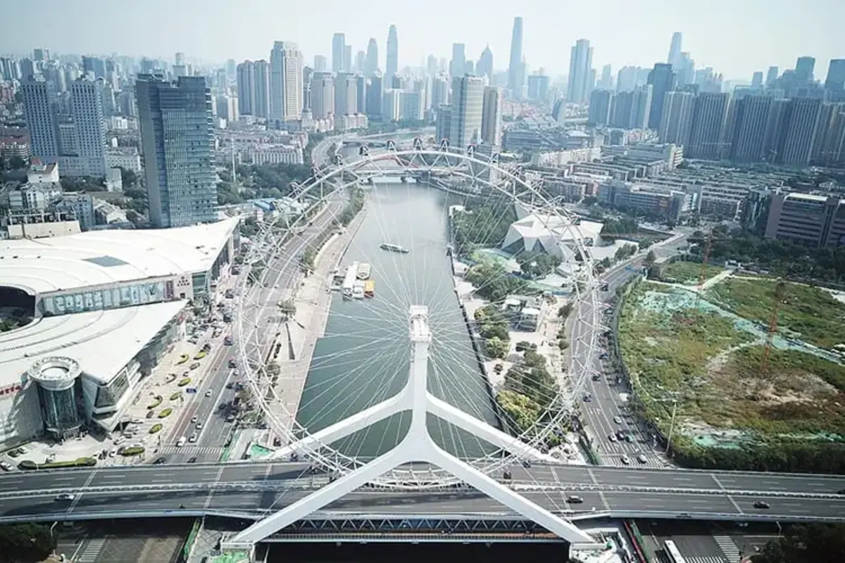 China’s Tianjin Evacuated  As Cracks Threaten High-Rises