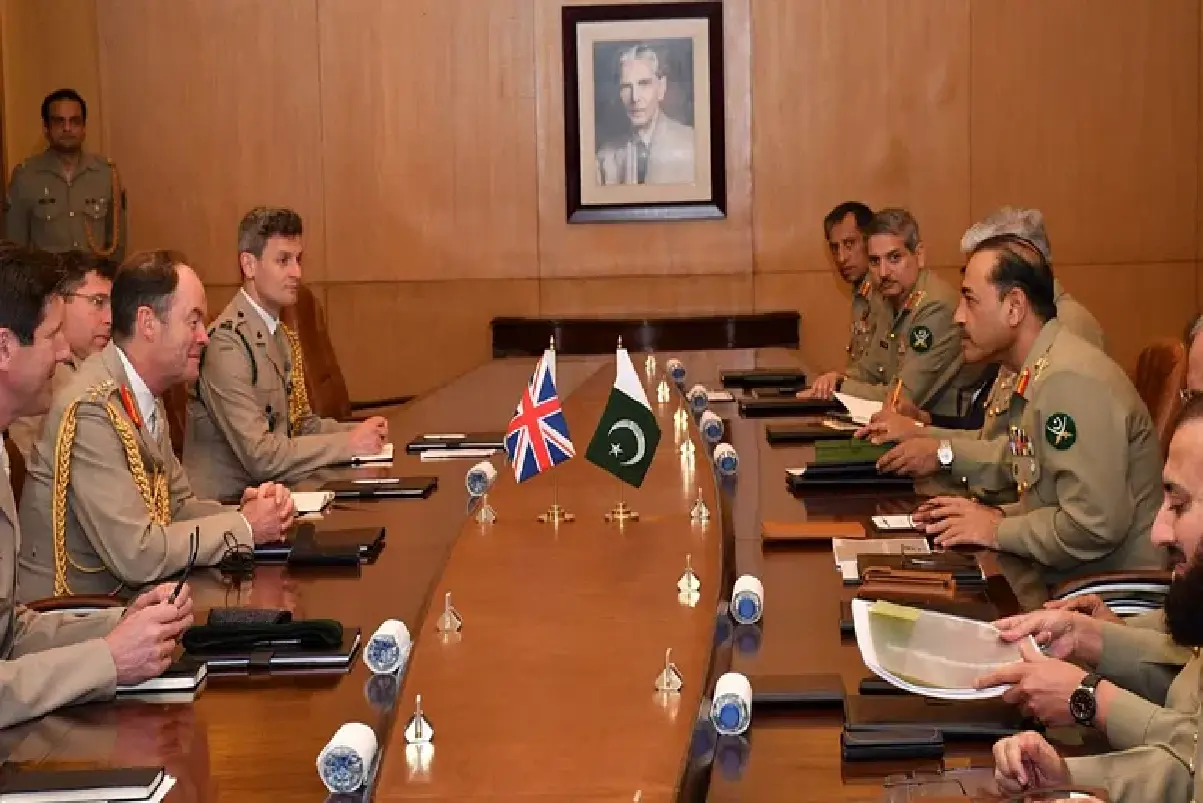 UK Strengthening Military Collaboration With Pakistan