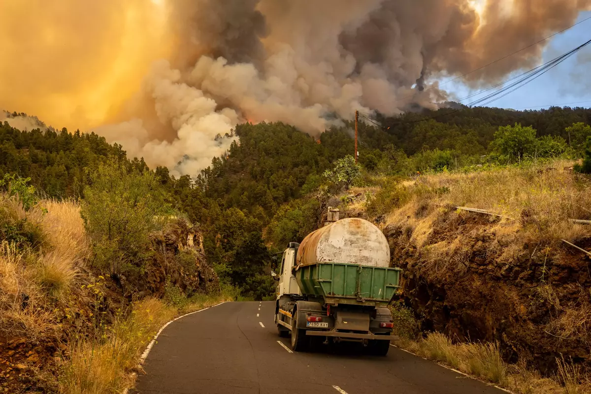 Over 2,500 People Evacuated As A Fire Broke Out On Spain’s La Palma