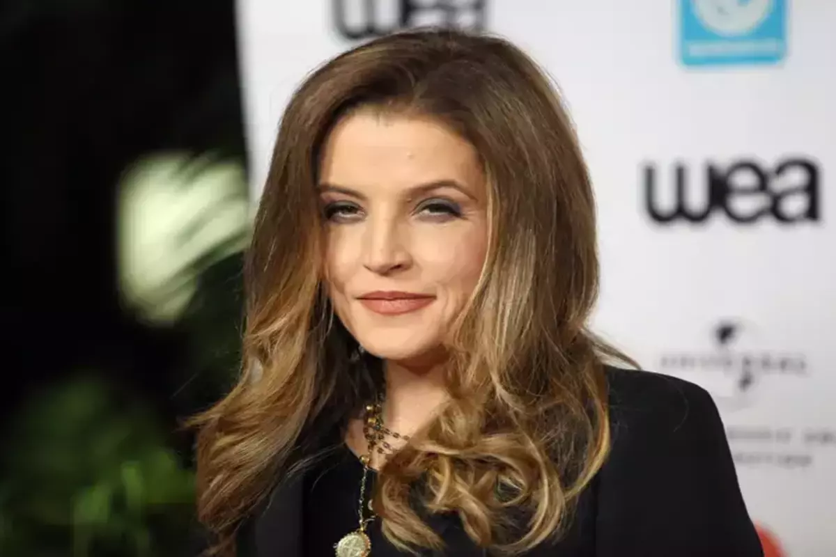 Lisa Marie Presley’s Death Connected To Weight Loss Surgery