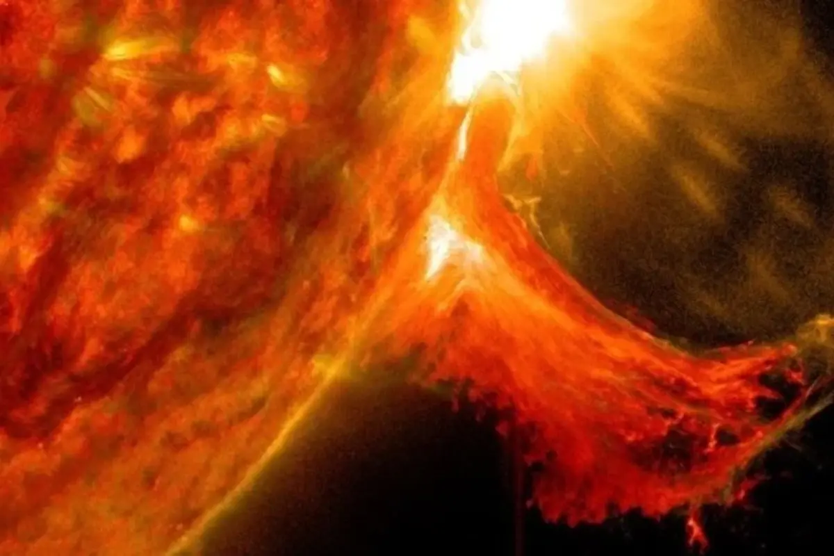 Massive Solar Flare Emerges, Possibility Of Solar Storm