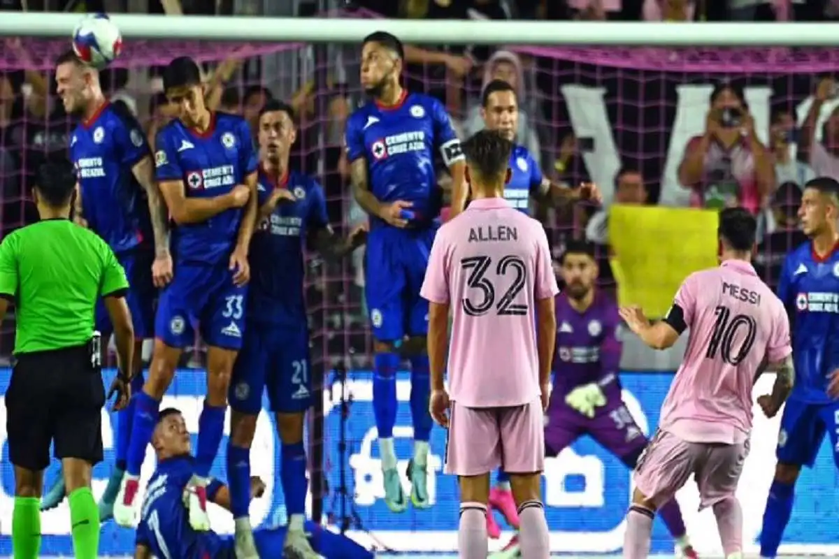 Lionel Messi Scores Last-Minute Sensational Free Kick Goal On His Debut  With Inter Miami, Watch Here - Bharat Express