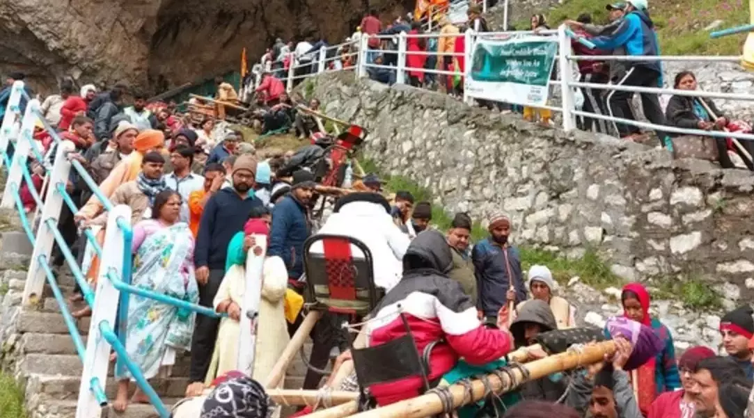 J-K: In The First Five Days Of The Pilgrimage, More Than 67,000 People Visited Amarnath Cave