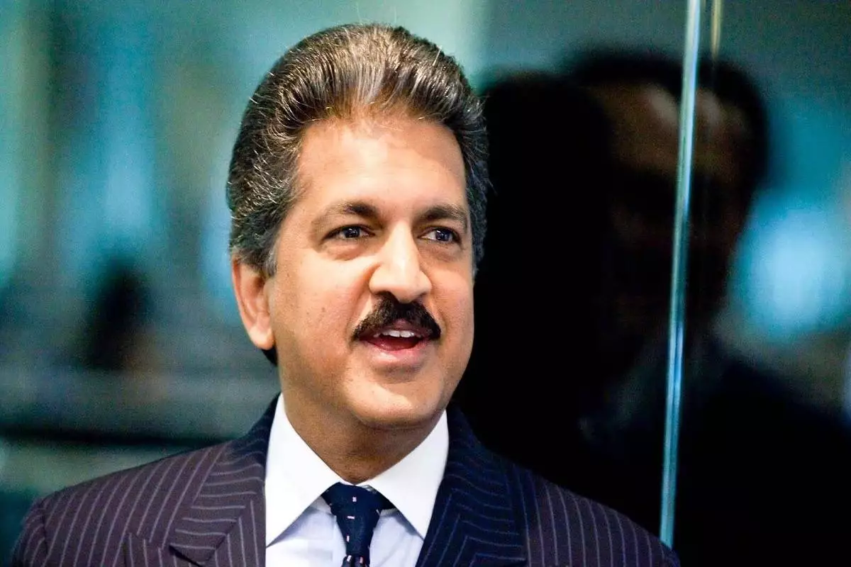 Here’s How Anand Mahindra Responded To The Critics Of Chandrayaan-3 Spending