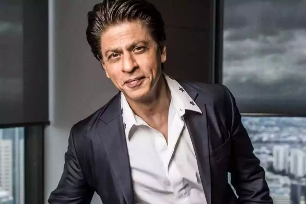 King Khan Got Injured While Filming In Los Angeles, Returns To Mumbai After Surgery