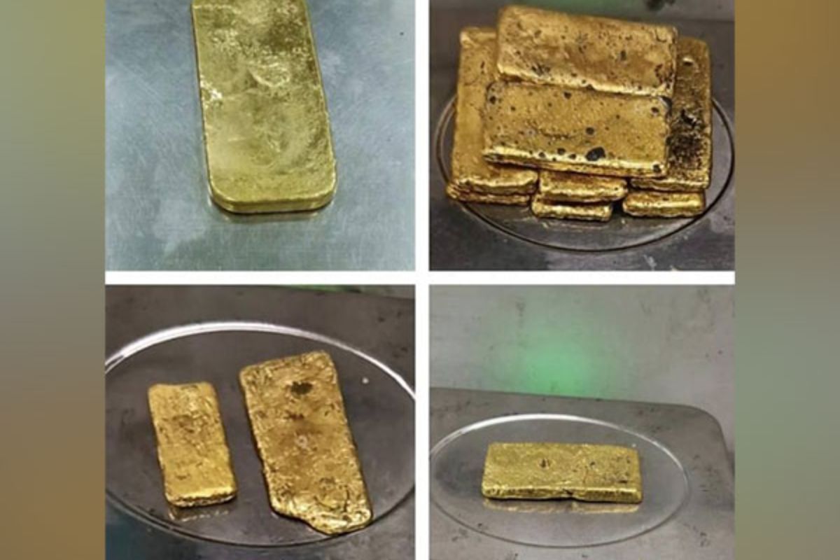 Gold seized at Delhi Airport
