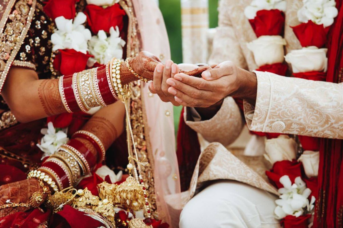 Marriage Certificate Mishaps: Kolkata Couples To Remarry Three Years After Their Lockdown Wedding