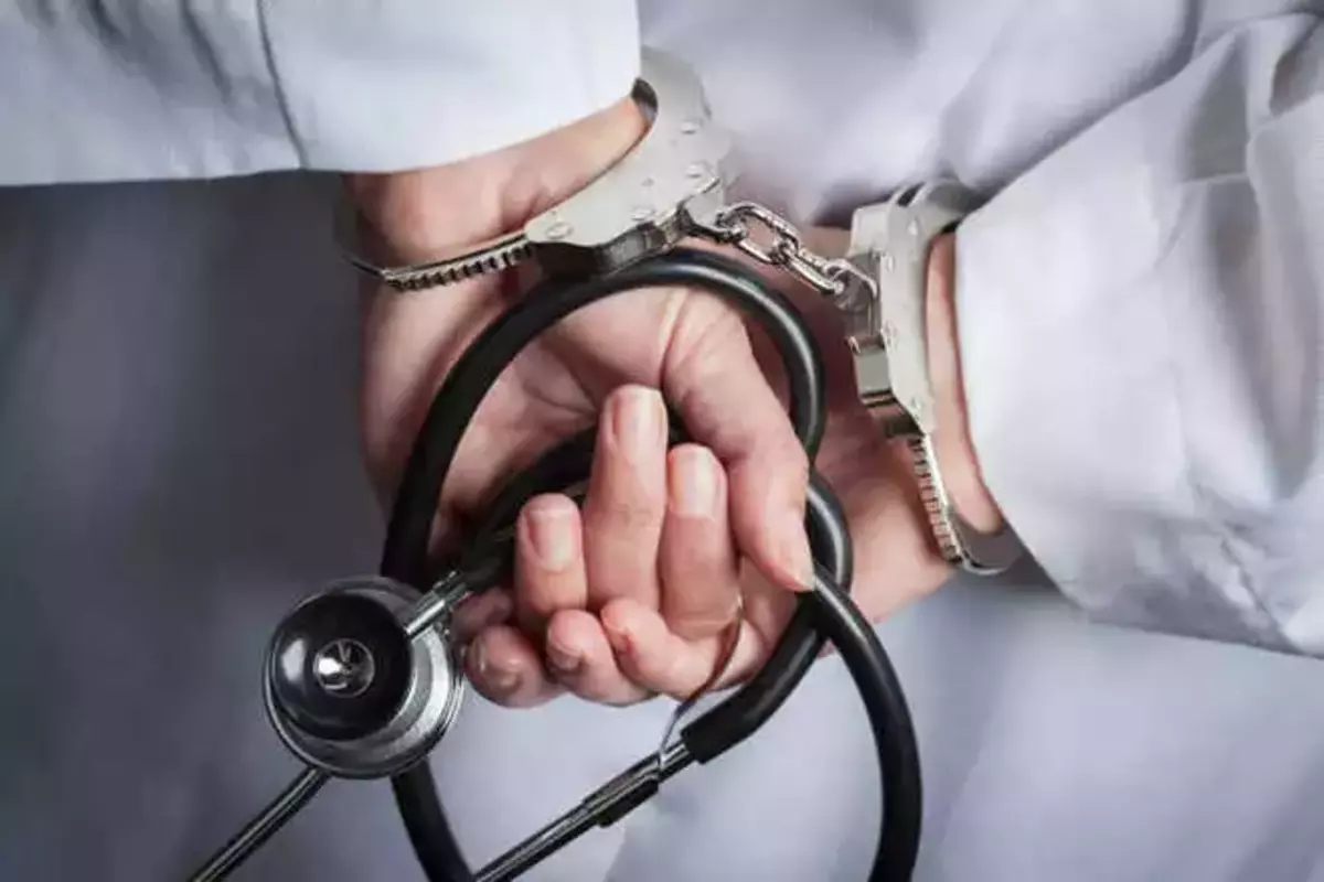 Pakistani Doctor Imprisoned For Trying To Launch Attacks In US While Supporting ISIS