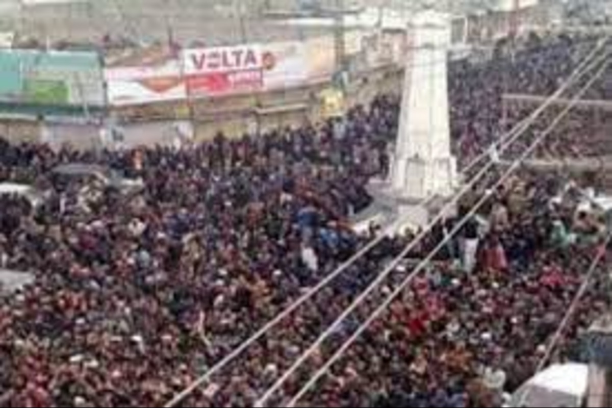 Protest In Gilgit Over Arrest Of Shia Cleric, People Demand His Release Or Threaten To Unite With India