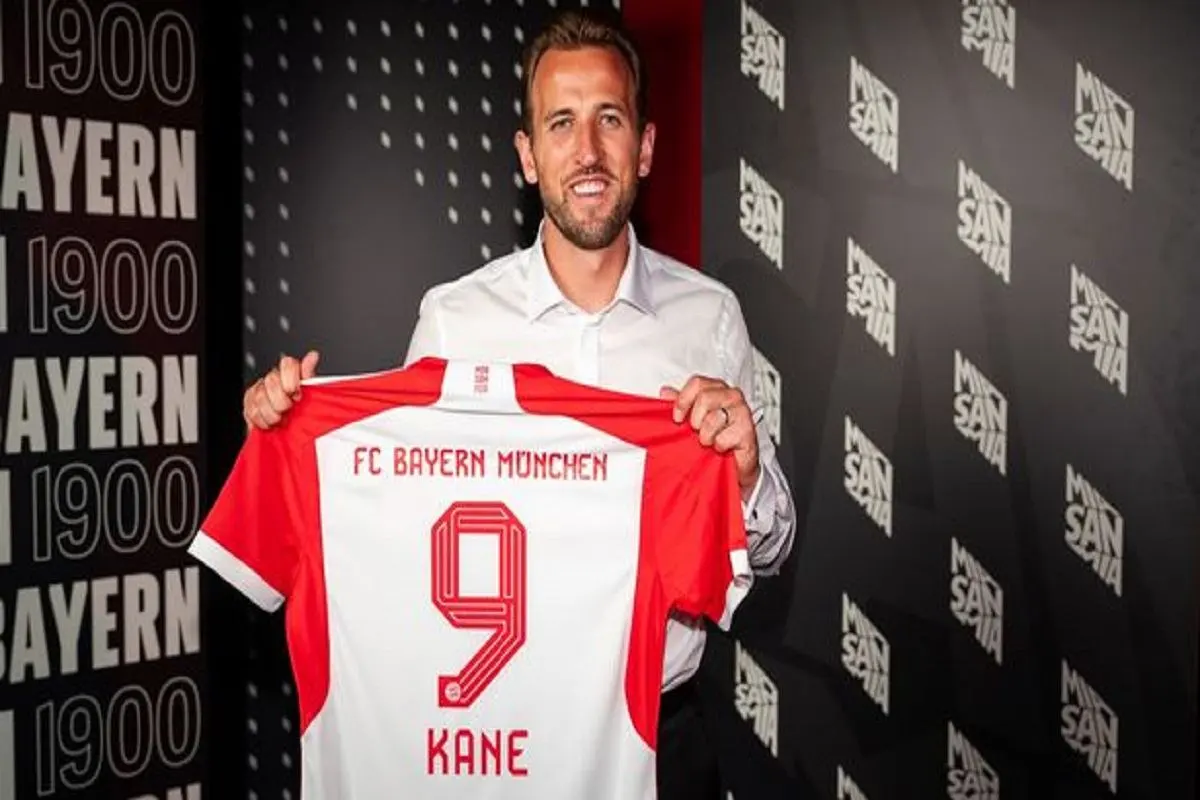 Harry Kane signs with Bayern Munich