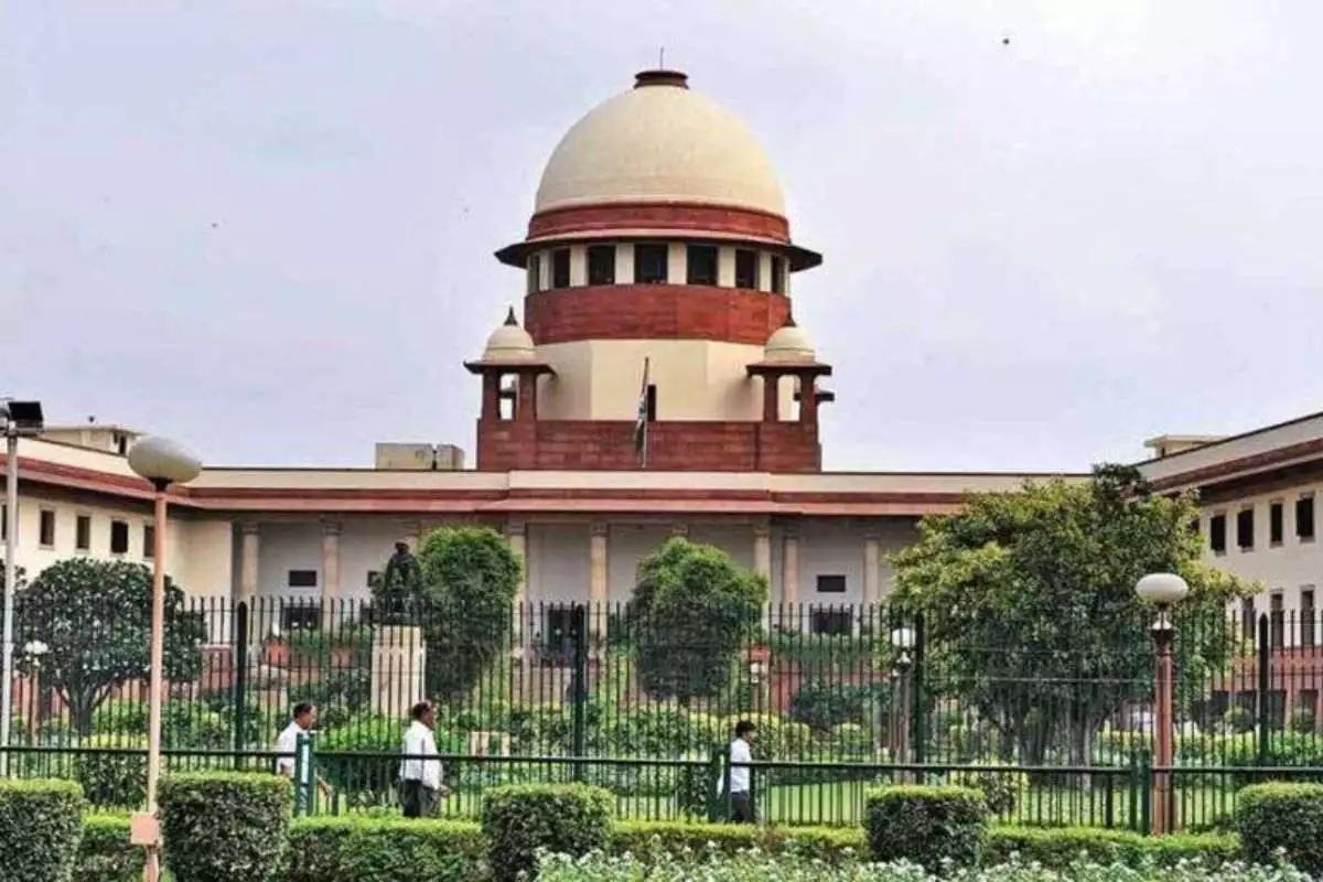 Supreme Court Inquires About Bifurcation Of J&K: Focus On Punjab And Northeast Regions
