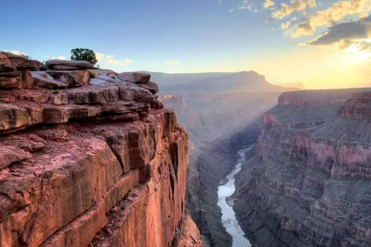 Miraculous Save! 13-Year-Old US Boy Survives 100 Feet Fall In Grand Canyon