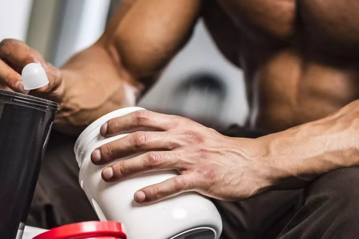 Are Supplements Truly Necessary For Fitness Enthusiasts?