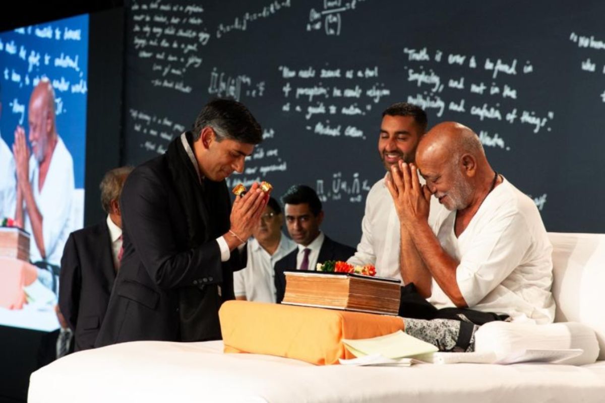 UK Prime Minister Rishi Sunak attended a 'Ram Katha' by spiritual preacher Morari Bapu.