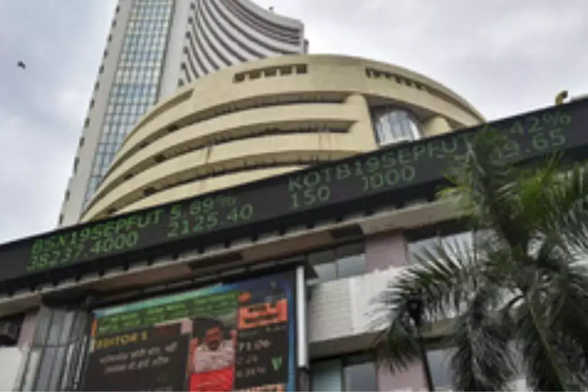 Closing Bell: Nifty Drops To 19,387; Sensex Down 181 Points