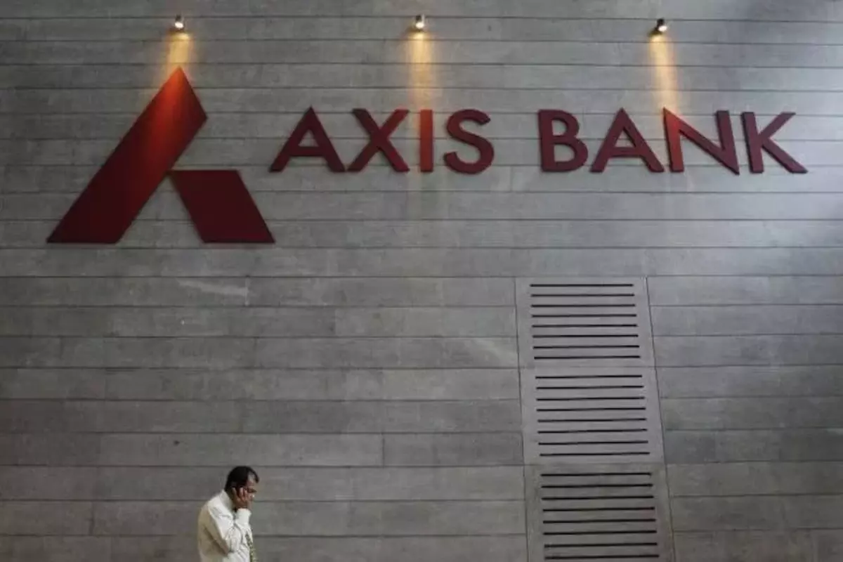 Axis Bank’s Q2 Net Profit Climbs By 10% To Rs 5,863 Crore