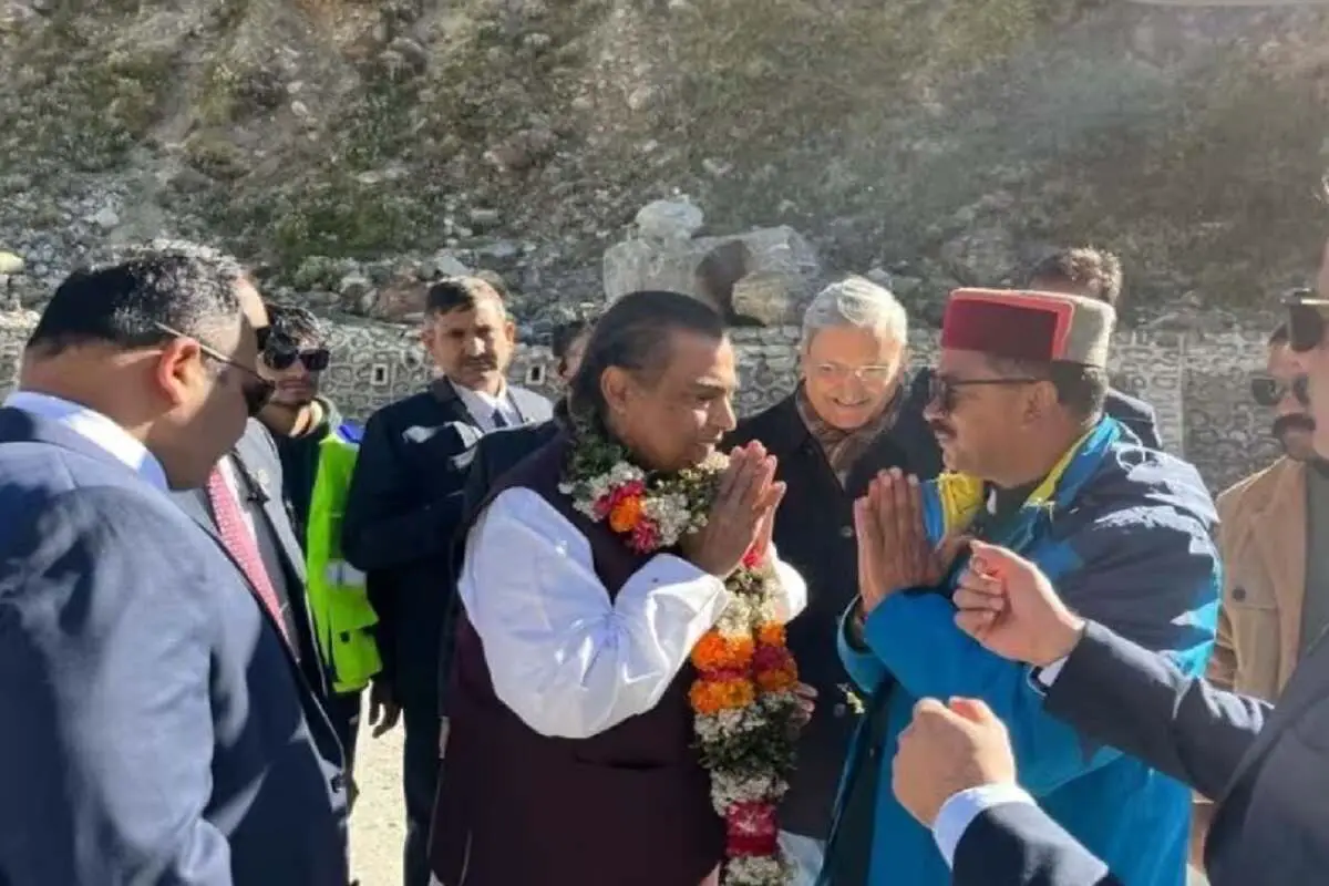 Uttarakhand: Industrialist Mukesh Ambani Visits Badrinath, Participates In Special Puja Archana