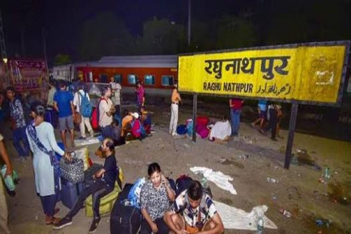 Bihar Train Accident Witnesses Describe Harrowing Scene With Screams And Sparks