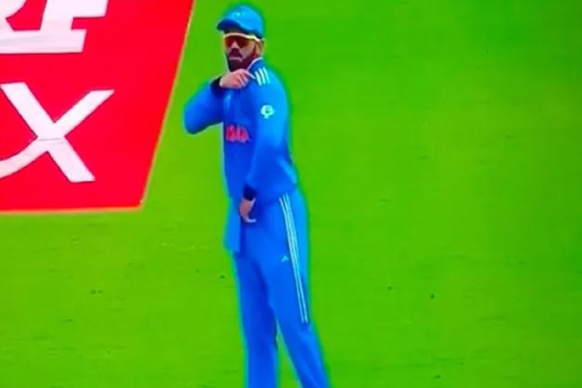 Virat Kohli’s Jersey Mishap: Unusual Wardrobe Incident During IND vs. PAK Clash At Cricket World Cup 2023