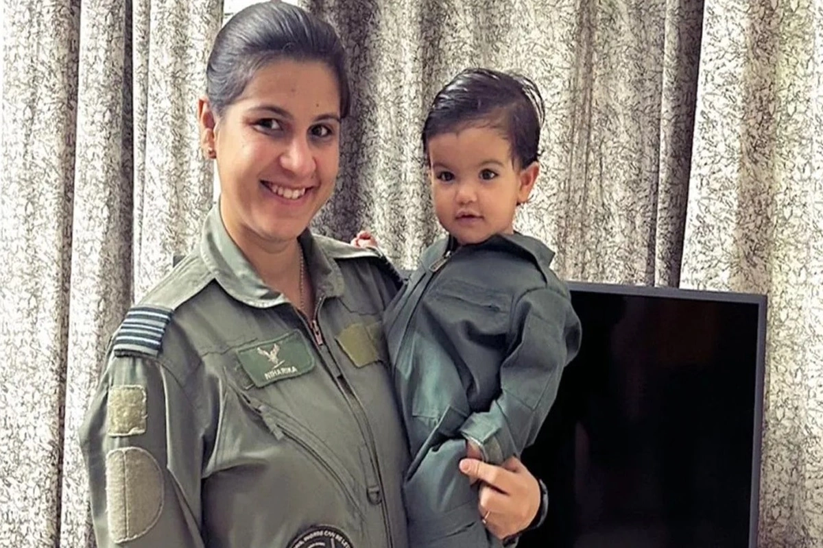 Indian Air Force Officer Draws Attention to the Difficulties “Fauji Kids” Face, Post Goes Viral