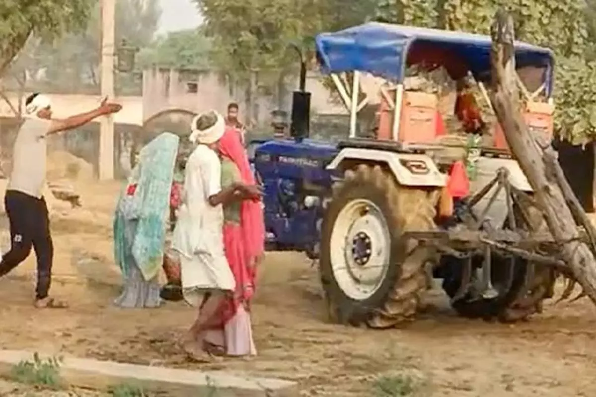 Horrifying Video: Man Fatally Crushes Brother with Tractor in Rajasthan, Repeatedly Running Over Him 8 Times