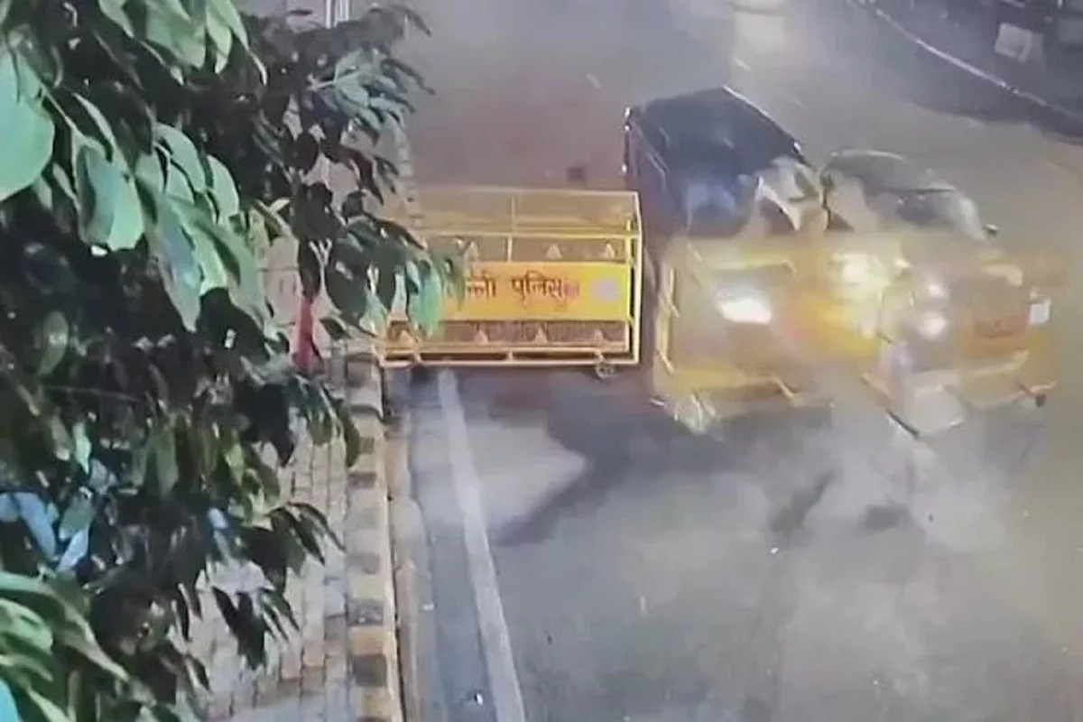 Delhi Cop Thrown in Air as Speeding SUV