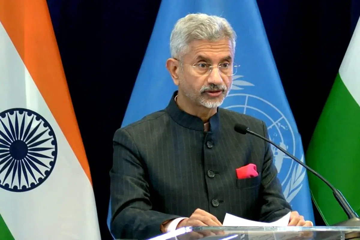 EAM Jaishankar meets the family members of Indians given death verdict in Qatar