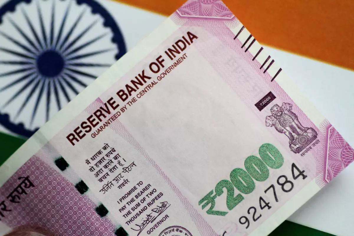 2,000 notes worth ₹10,000 crore remain in the system: RBI Governor