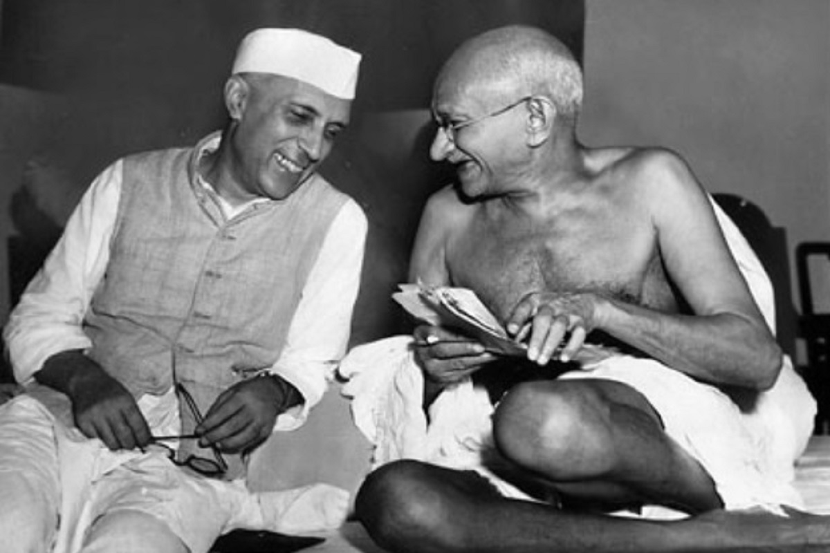 Nehru with Gandhi - the two stalwarts of Congress
