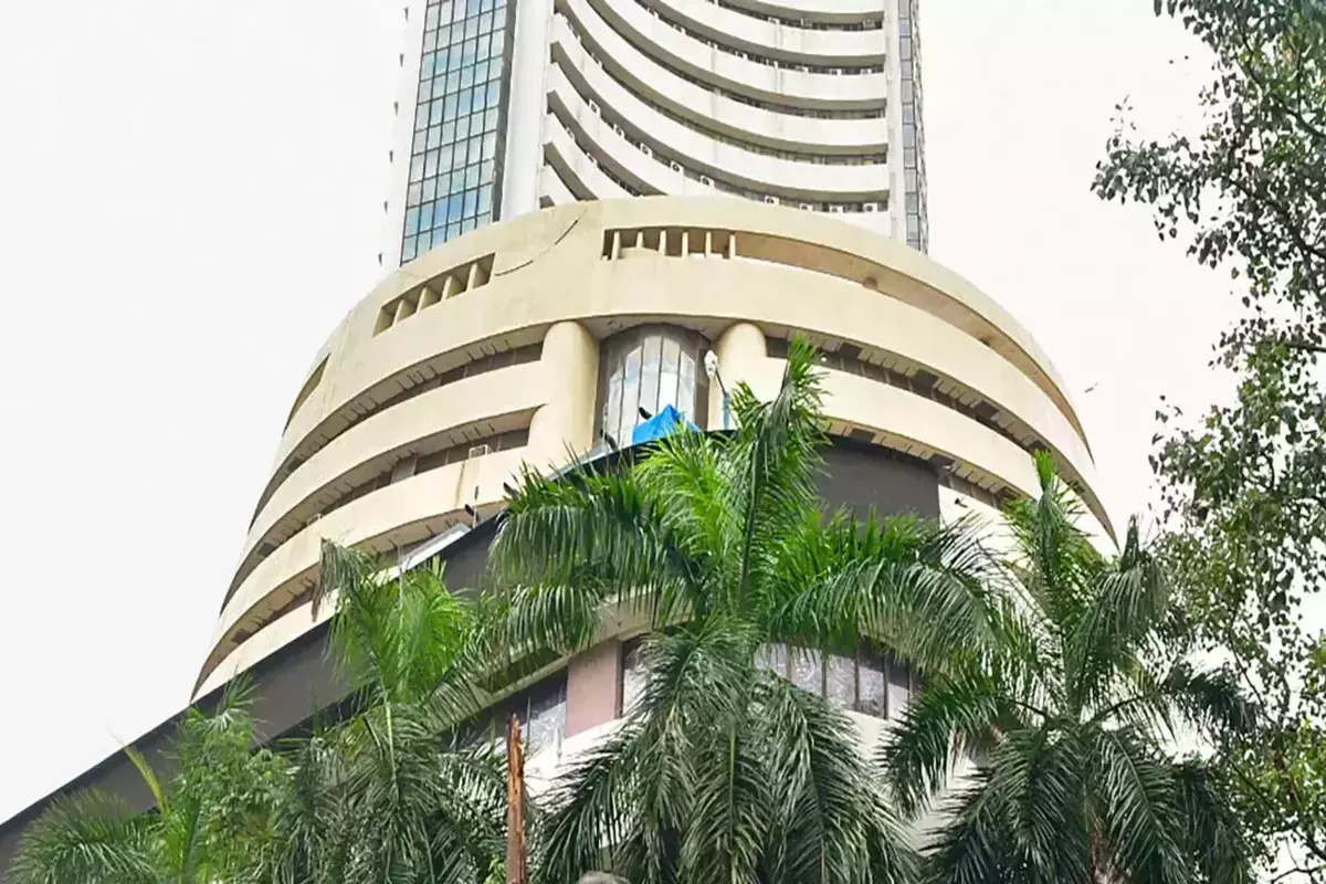 Sensex And Nifty Climb In Early Trading